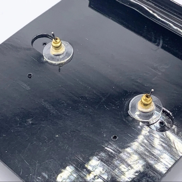 Swarovski Crystal Green/Blue Crystal Earrings - Picture 3 of 3